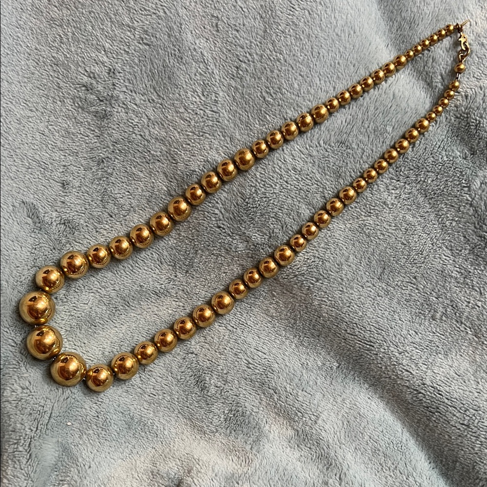 Elegant Gold Beaded Necklace